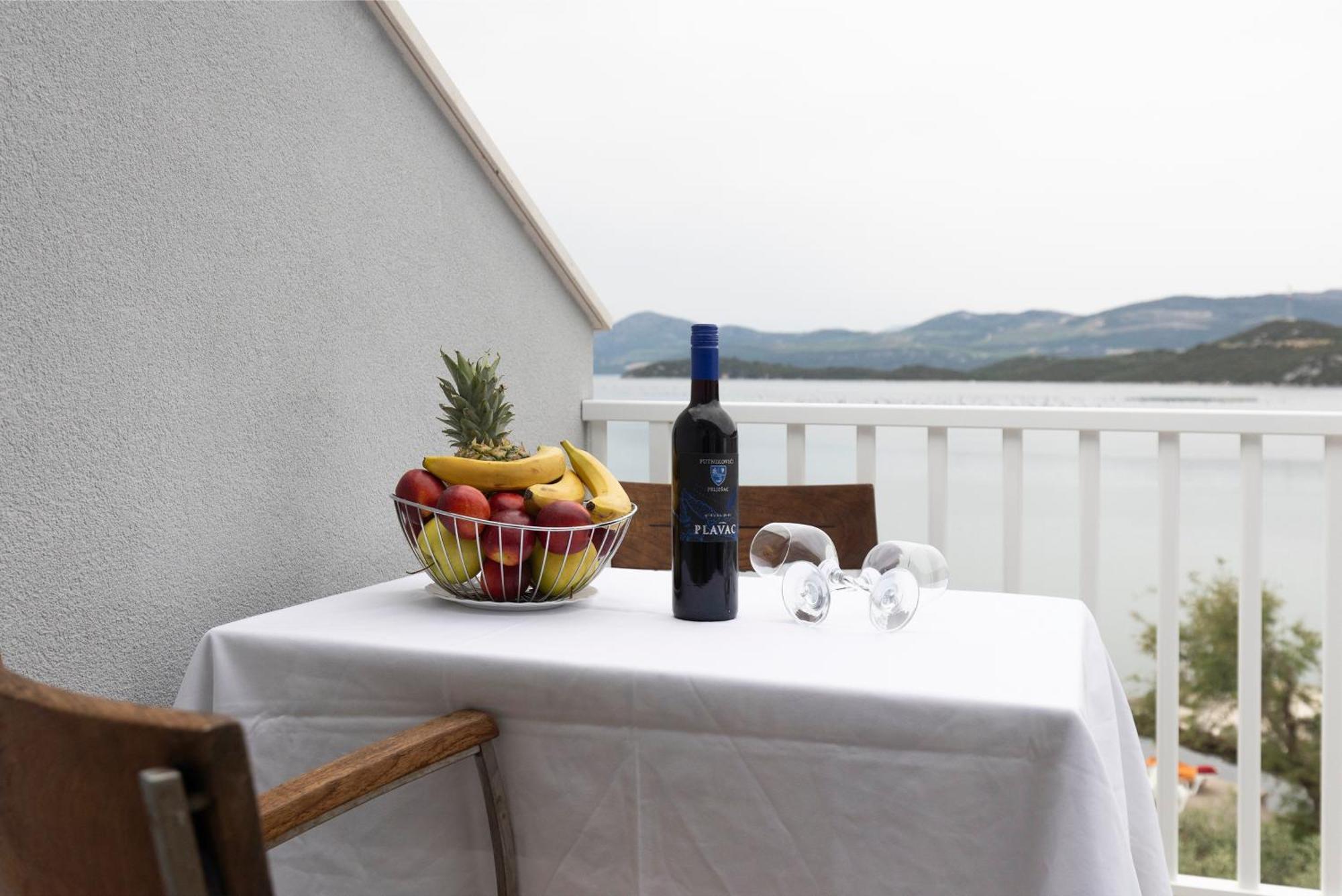 Apartments By The Sea Zuronja, Peljesac - 10137 Brijesta Exterior foto